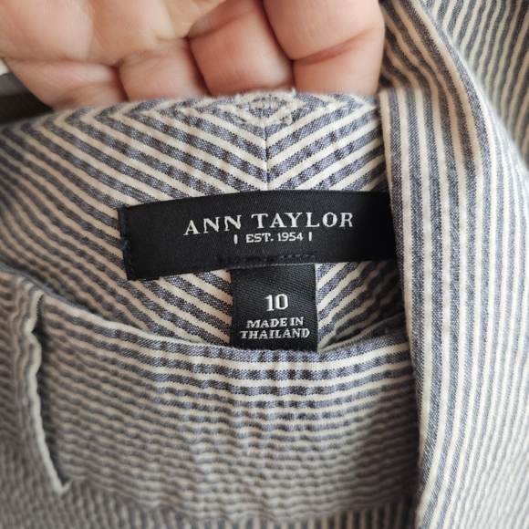 Blue and White stripped suit set - Picture 5 of 8